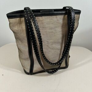 Maxx New York shoulder bag red interior